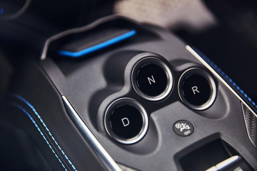 Детали интерьера Alpine A110 Premiere Edition 2017 года  (фото 186 из 186)